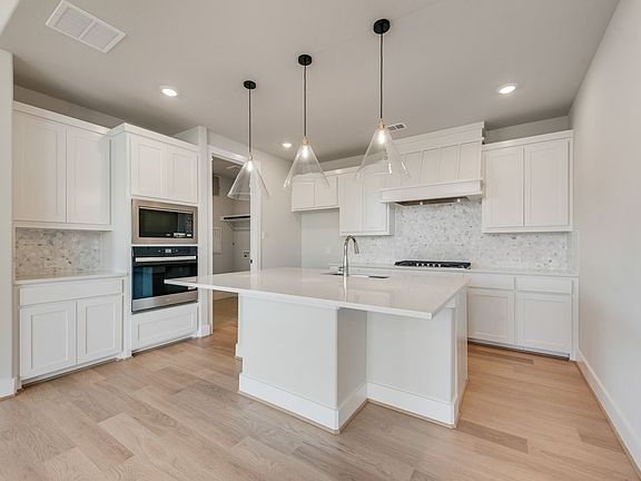 6th image of this home