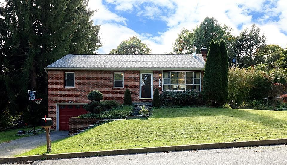 1st image of 1312 Linn St