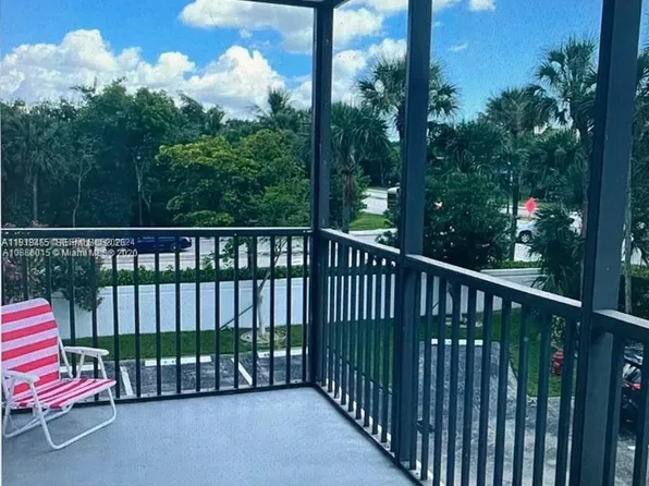 3375 N Country Club Dr APT 102, Aventura, FL 33180