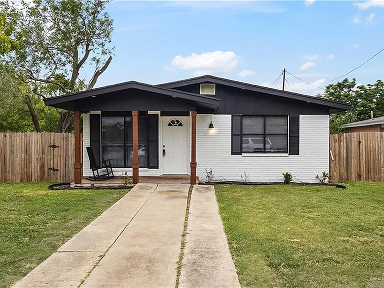 113 Cindy Ln — Photo 1