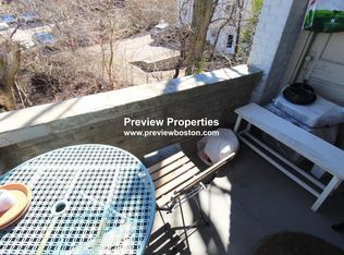 121 Brainerd Rd #20, Allston, MA 02134