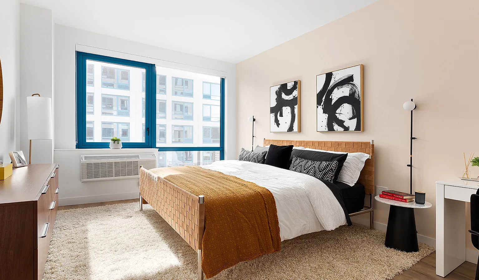 3 bed, 1402 sqft, $7,424 — Photo 3