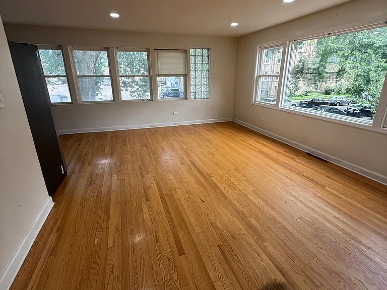 6336 N Mozart St #1 — Photo 4