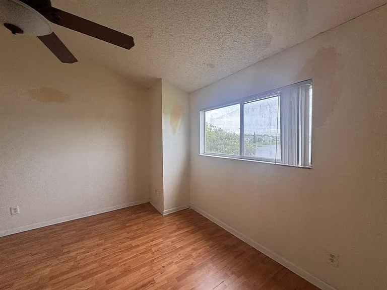 3409 NW 44th St — Photo 21