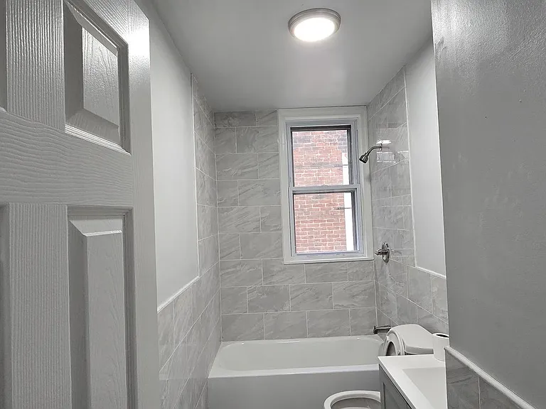 1411 W Loudon St — Photo 63