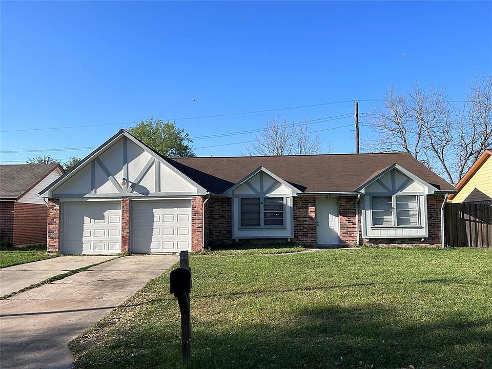 1st image of 19314 Leafwood Ln