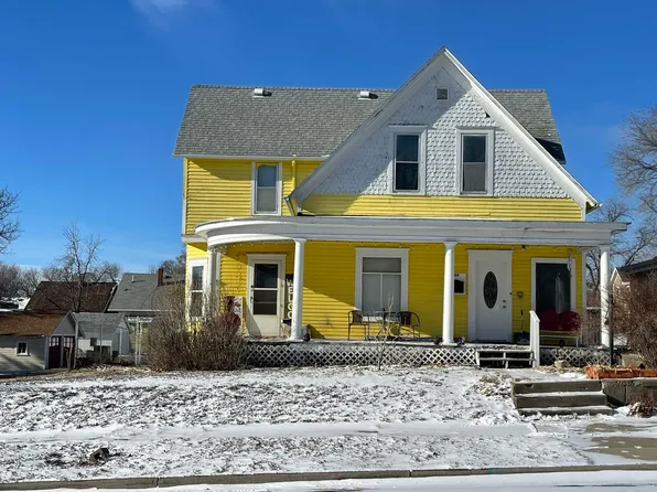109 S Oneida Ave, Pierre, SD 57501