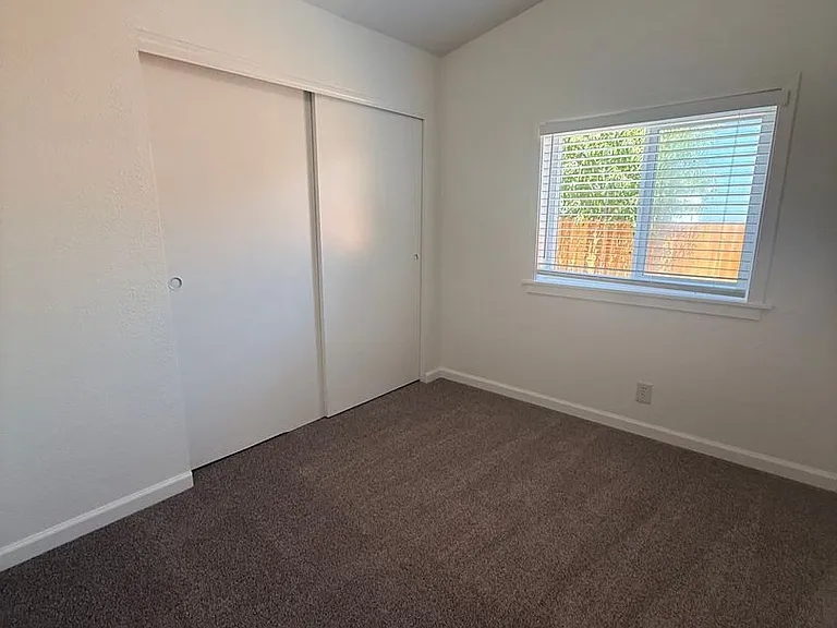 21 Pierson Street — Photo 12
