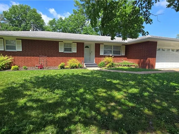 410 S Wilshire Blvd, Coffeyville, KS 67337