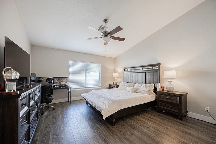 904 S Dolphin Dr — Photo 10