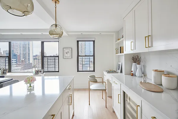 Sold by Compass | media 5