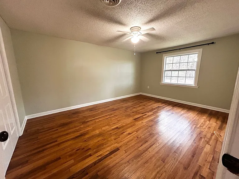 718 Camp Swamp Rd — Photo 25