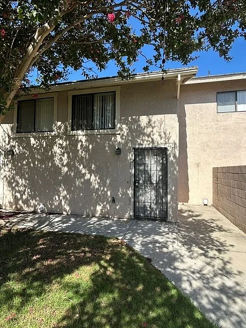 3241 Triumph Ln #2