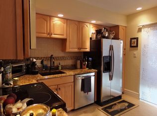 8702 Cove Ct, Tampa, FL 33615