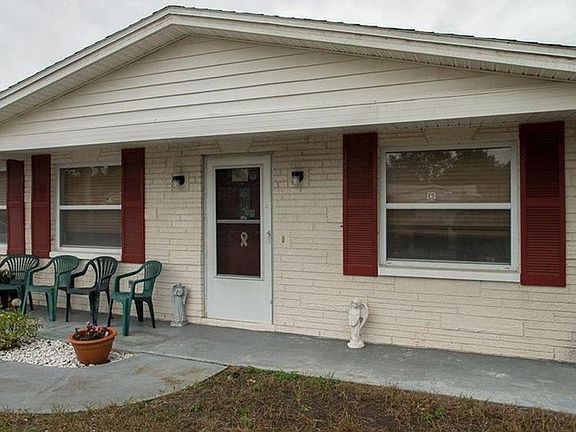 COVERED FRONT PORCH