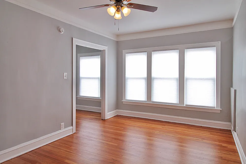 165 S. Oak Park Ave. — Photo 2
