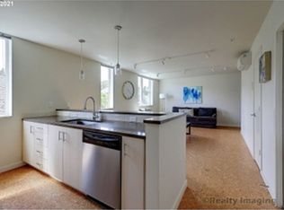 Adrianna, Portland, OR 97217