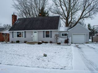 809 W Vine St, Wapakoneta, OH
