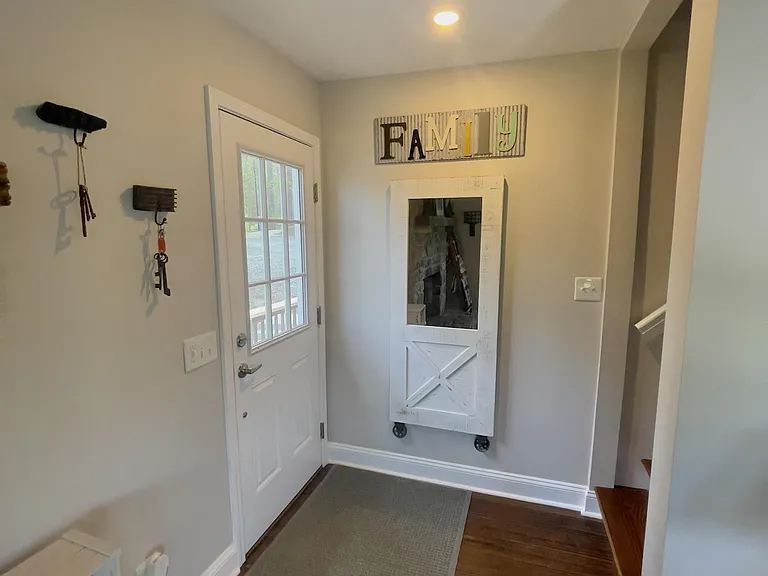 150 Duke Ln — Photo 7