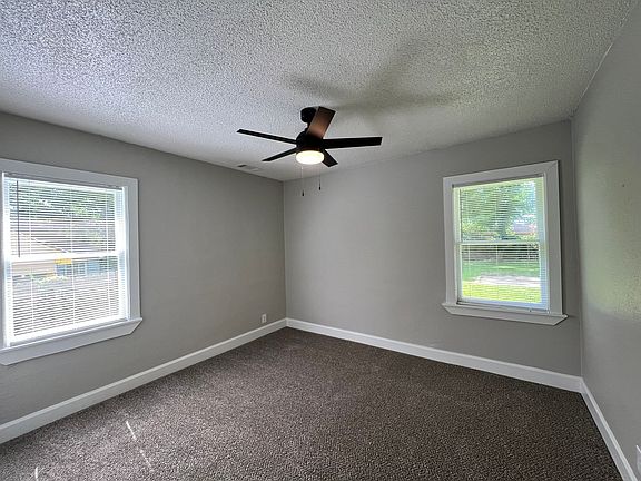 4th image of 145 E Davant Ave