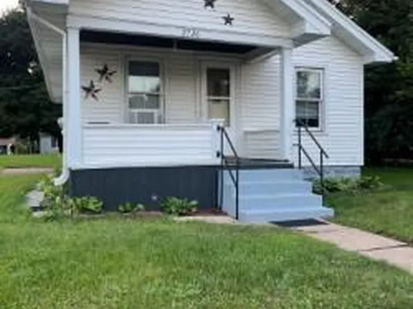 2726 4th St, Eau Claire, WI 54703