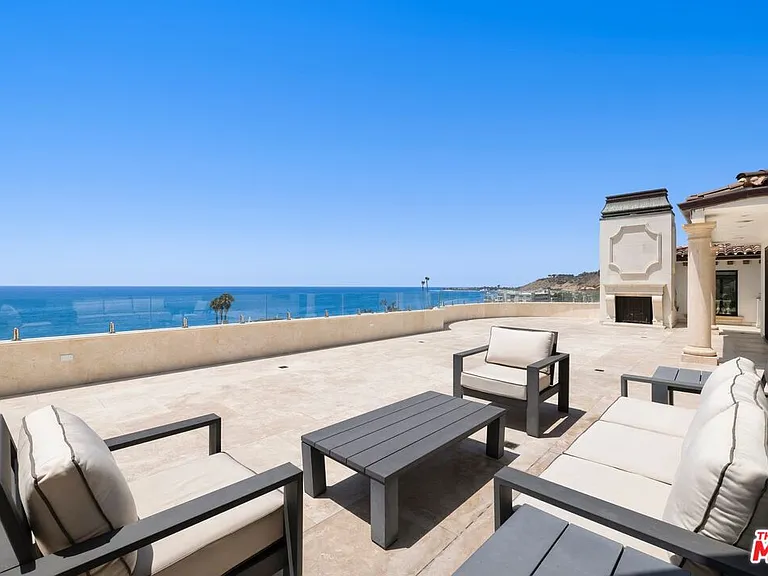 22435 Pacific Coast Hwy — Photo 29