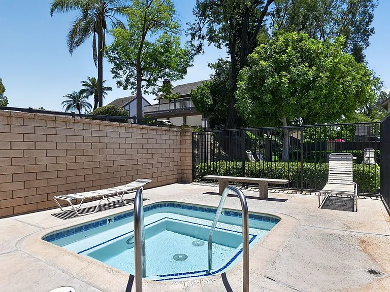 2173 Arbor Cir — Photo 47
