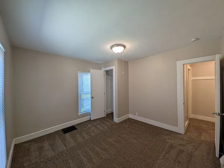 922 Walker St — Photo 21