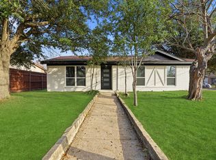 8949 Shorelark Dr, Dallas, TX