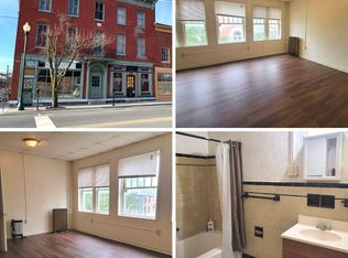 311 1/2 W King St APT 1, Martinsburg, WV 25401