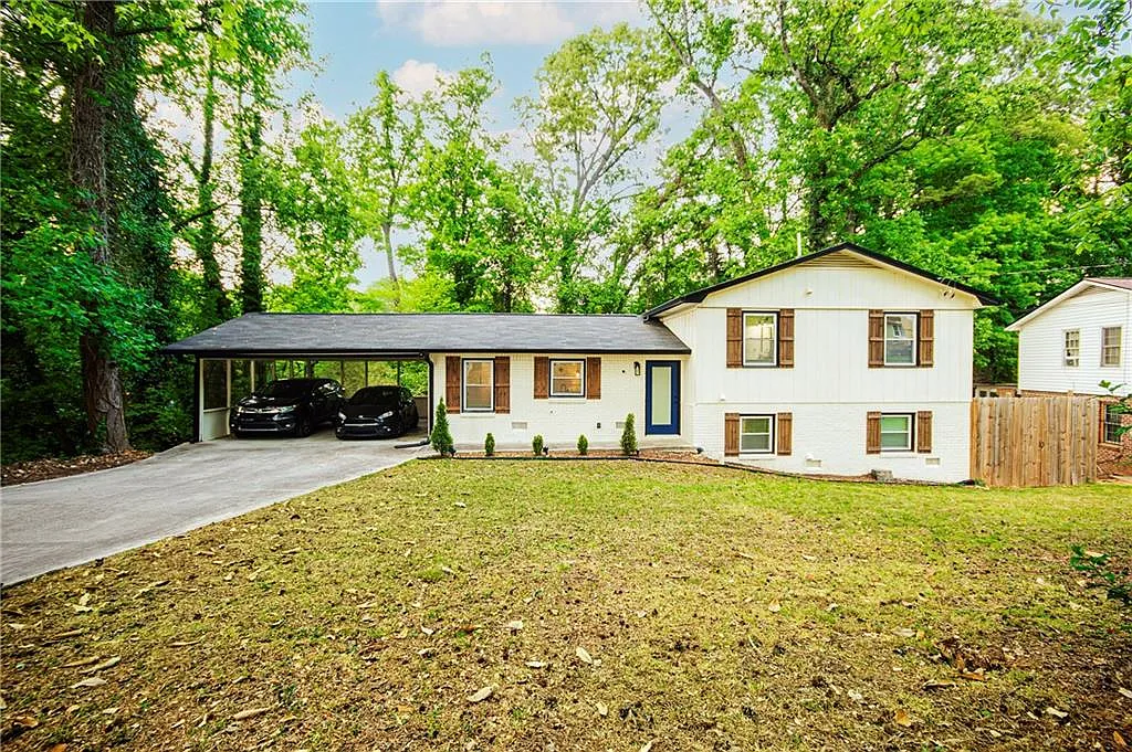 4 bed, 1880 sqft, $2,495 — Photo 1