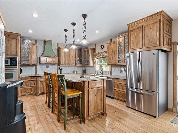 5th image of 1126 Banks Lowman Rd