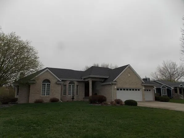 130 Country Club Dr, Fort Dodge, IA 50501