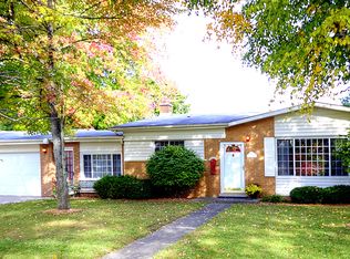 211 Adams Dr, Midland, MI