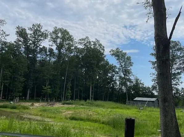 3984 Petersburg Rd, Boston, KY 40107