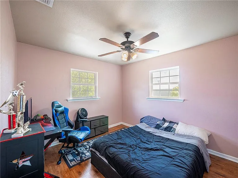691 Tamarack Dr — Photo 31