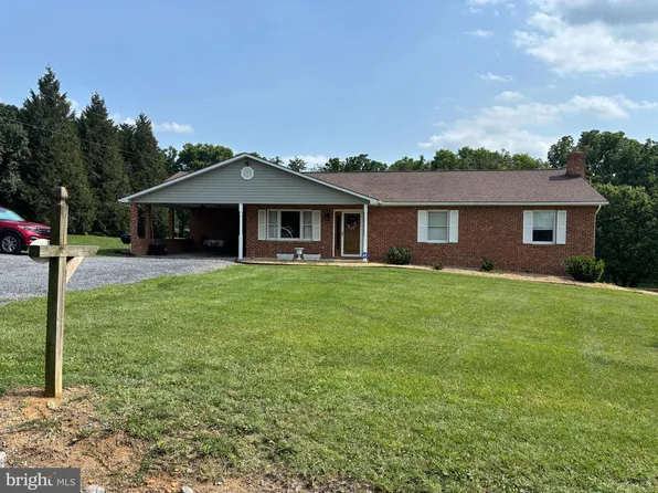57 Lindsay Ln, Edinburg, VA 22824