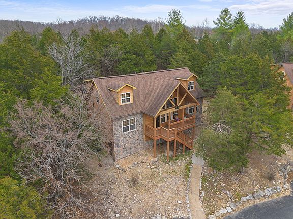 3rd image of 115 Baldknobber Drive #27