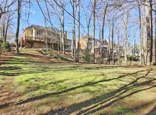 175 Shadowbrook Dr, Roswell, GA 30075