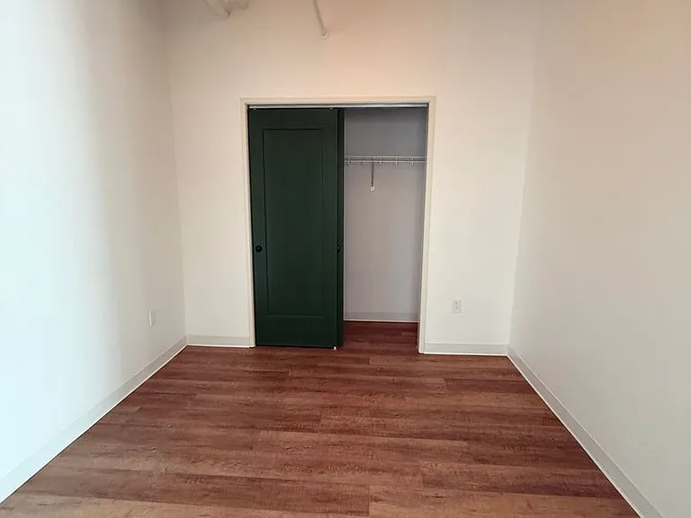 1709 FIFTH AVE — Photo 119