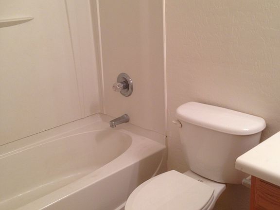 4th image of 7274 W Gardenia Ave