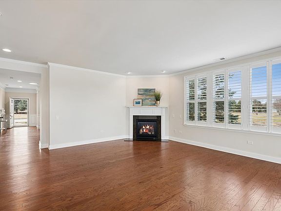 3rd image of 3570 Melody St