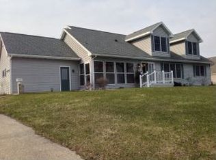 248 Adella Beach Rd, Neenah, WI 54956
