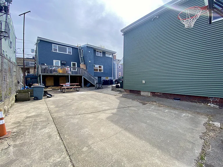 35 Gore St #3 — Photo 18