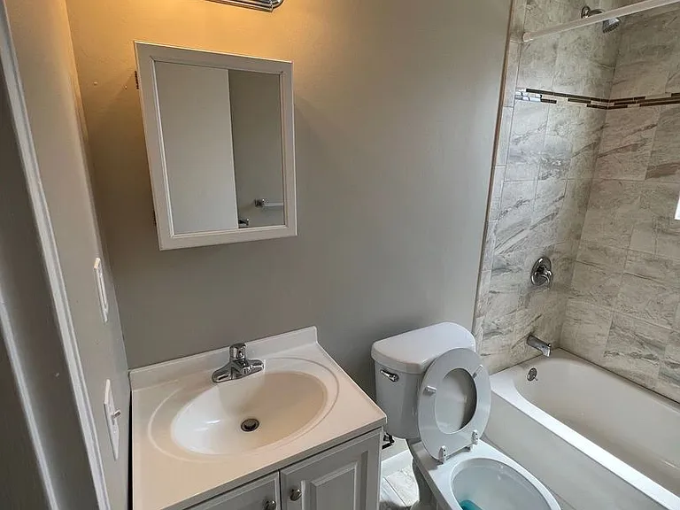 303 Plainfield Ave — Photo 8