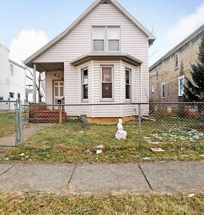 1st image of 906 Pope Ave