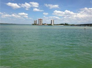 160 Little Carlos Ln, Fort Myers Beach, FL 33931