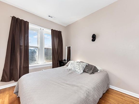 5th image of 3019 W Cullom Ave #3