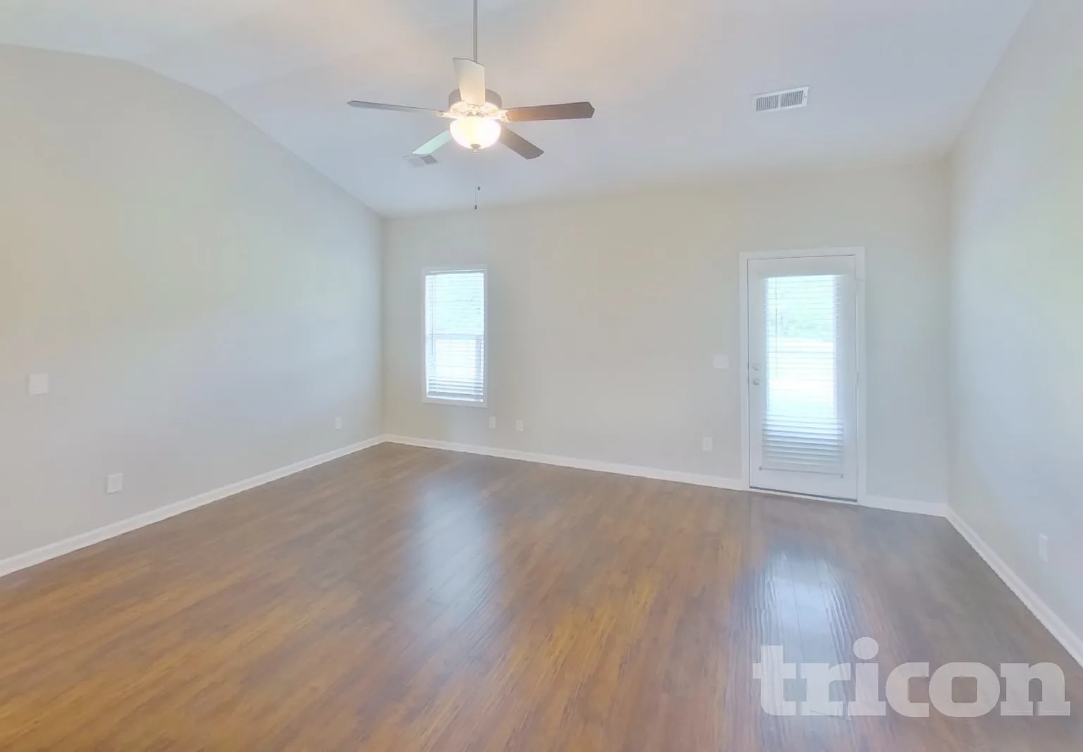 817 Ellyson Dr Spring Hill TN — Photo 2