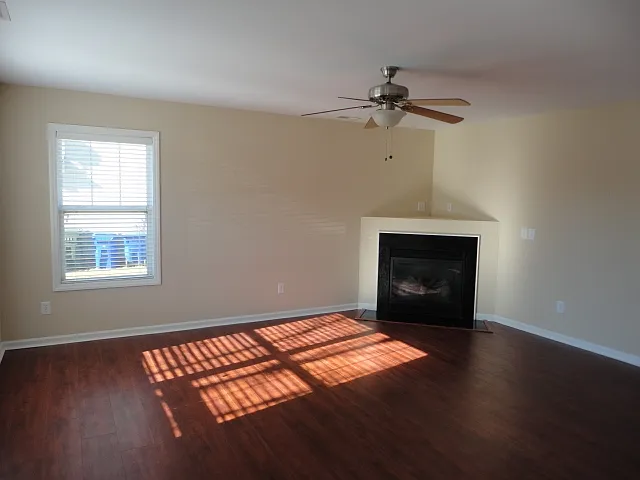 611 Blue Lake Dr — Photo 6